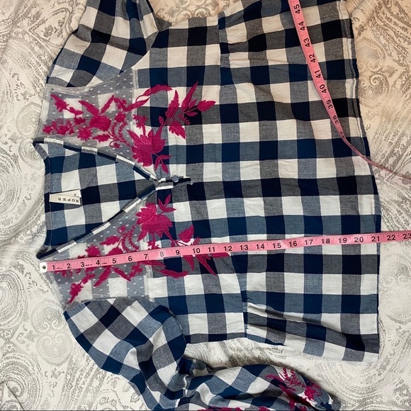 Roper Blue and white with Pink floral top ~M - Picture 8 of 8